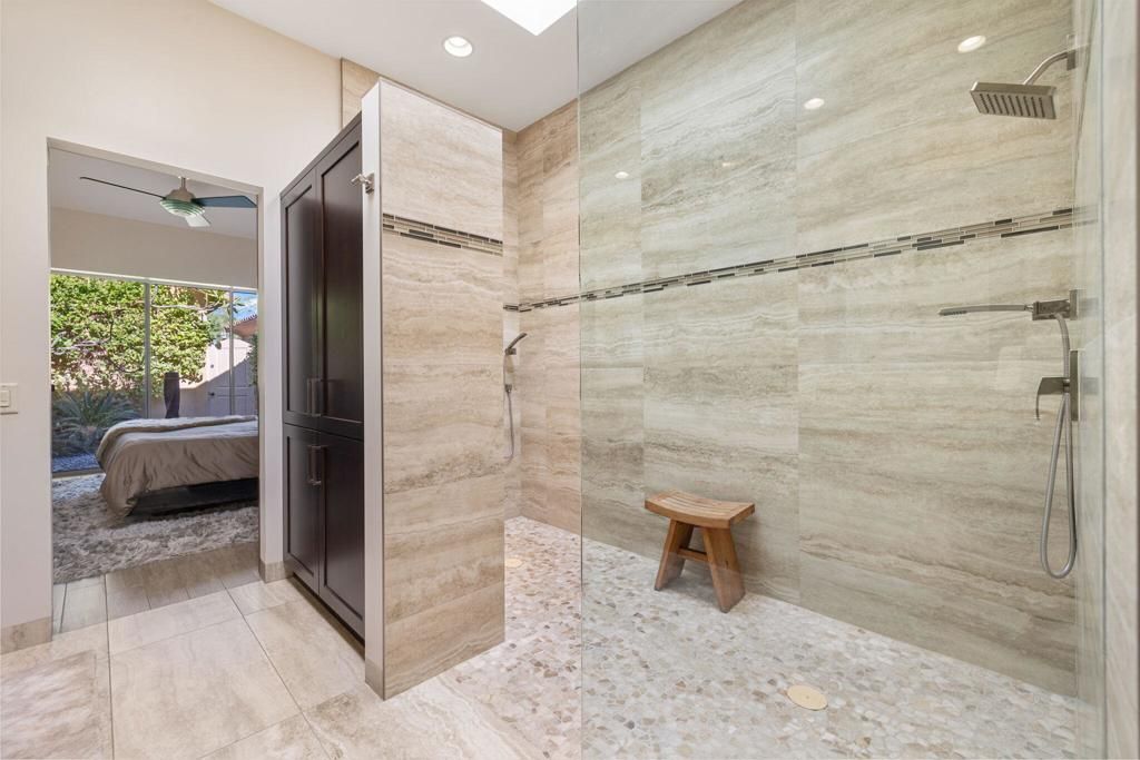 Image 37 of property listing at 435 Falcon View Circle, Palm Desert, CA 92211