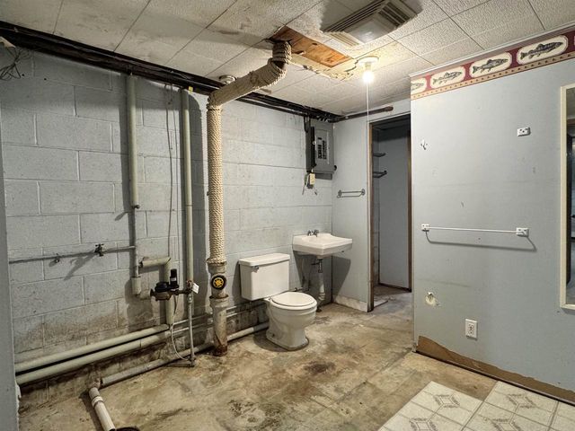 621 West Street, Beaver Dam, WI 53916