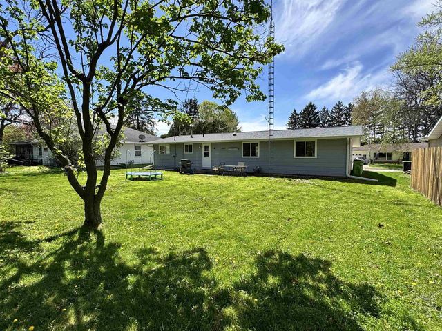 621 West Street, Beaver Dam, WI 53916