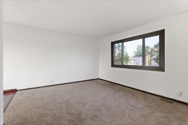 3308 37TH Avenue, Council Bluffs, IA 51501