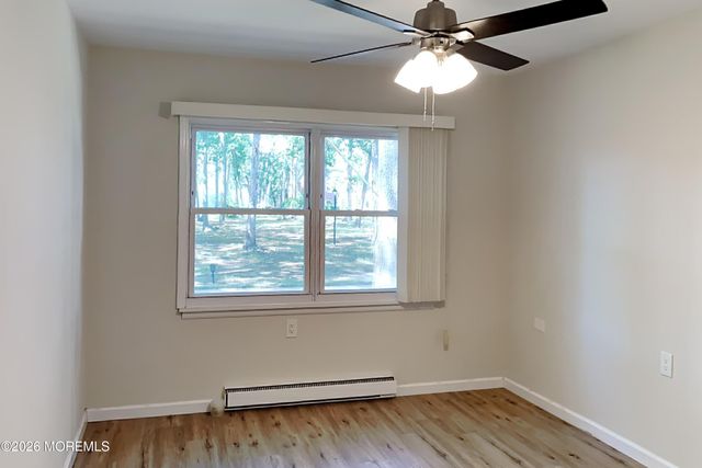 48E Cambridge Court, Lakewood, NJ 08701