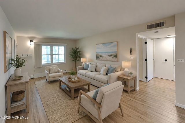 48E Cambridge Court, Lakewood, NJ 08701