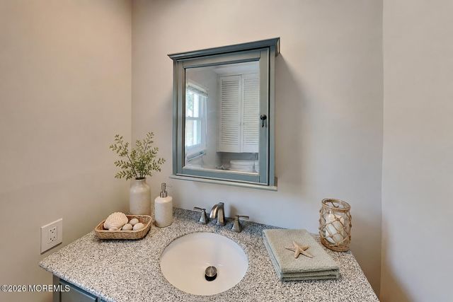 48E Cambridge Court, Lakewood, NJ 08701