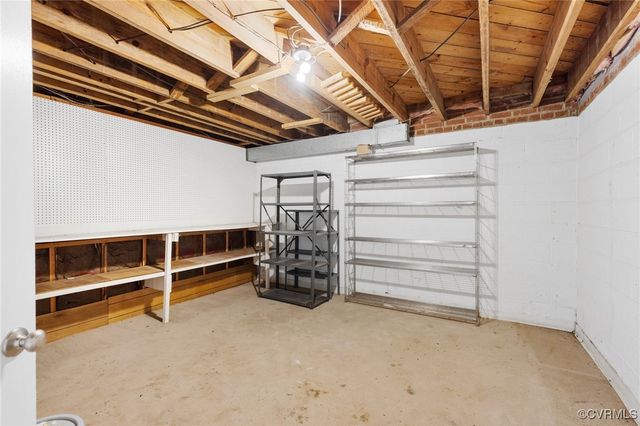 8860 Waxford Rd, Richmond, VA 23235