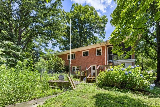 8860 Waxford Rd, Richmond, VA 23235