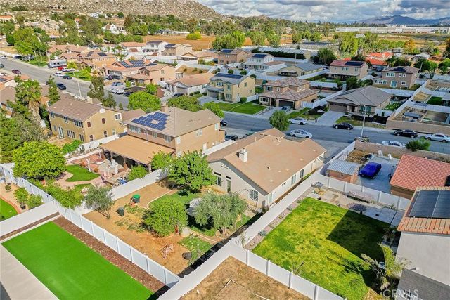 651 Victorian Hill Drive, Perris, CA 92570