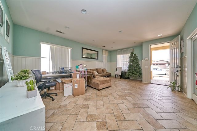651 Victorian Hill Drive, Perris, CA 92570