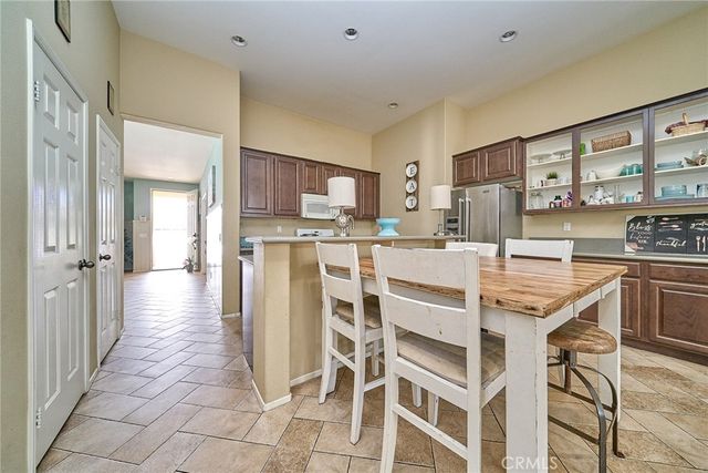 651 Victorian Hill Drive, Perris, CA 92570