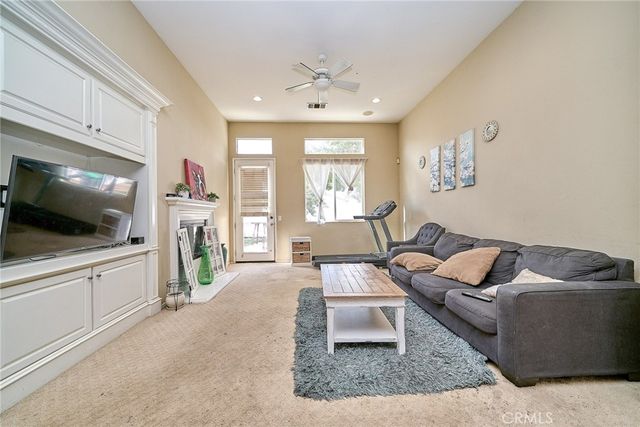 651 Victorian Hill Drive, Perris, CA 92570