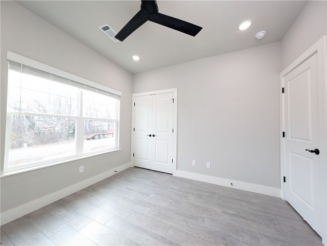 14 Kinloch Drive, Bella Vista, AR 72715