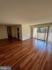 5602 BISMACH DR #204, Alexandria, VA 22312