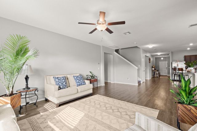 227 Mineral Springs DR, Kyle, TX 78640