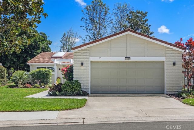 3268 San Amadeo A, Laguna Woods, CA 92637