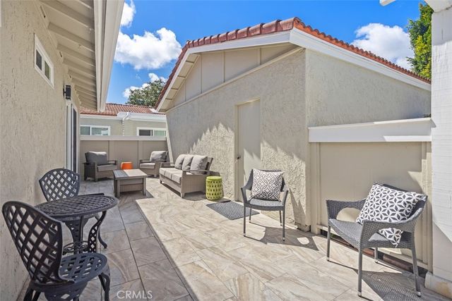 3268 San Amadeo A, Laguna Woods, CA 92637