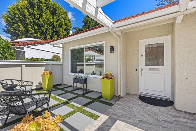 3268 San Amadeo A, Laguna Woods, CA 92637