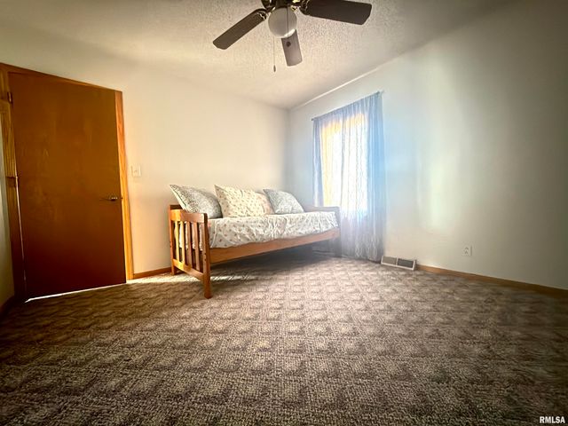 5158 LOVEJOY Road, Rochester, IL 62653