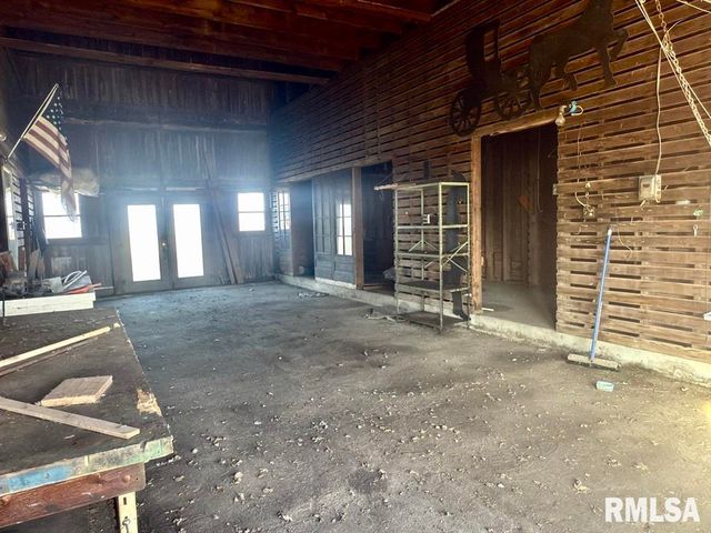 5158 LOVEJOY Road, Rochester, IL 62653