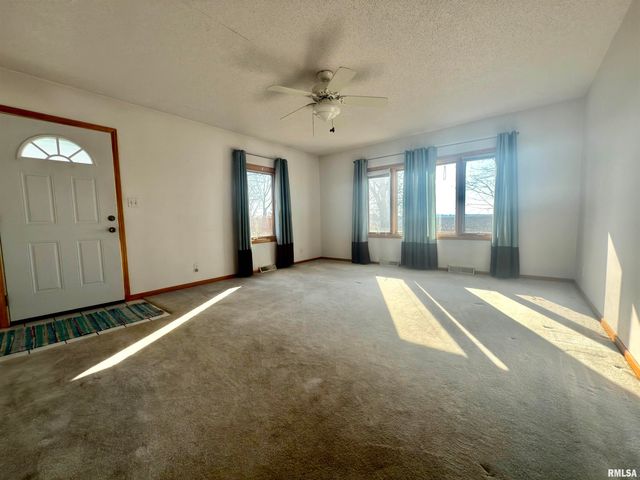 5158 LOVEJOY Road, Rochester, IL 62653