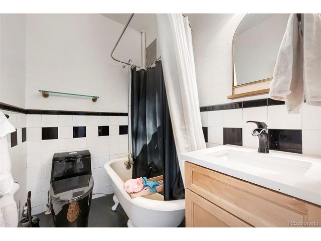 1356 N Pearl St 202, Denver, CO 80203
