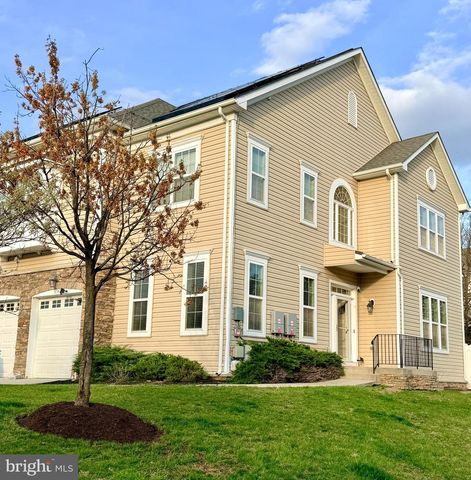8747 POLISHED PEBBLE WAY, Laurel, MD 20723