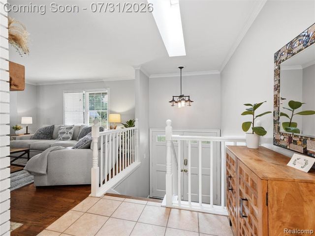138 Aintree Road, Rochester, MI 48306
