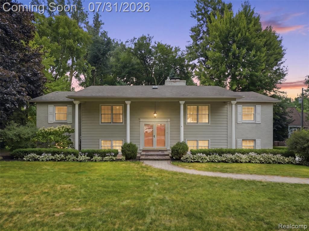 138 Aintree Road, Rochester, MI 48306