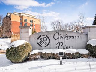 10735 Clocktower Drive 503, Countryside, IL 60525