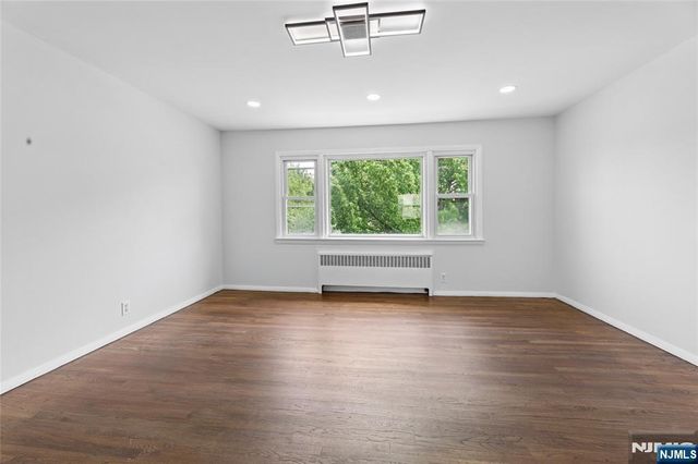 14 John Court, Clifton, NJ 07013