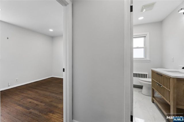 14 John Court, Clifton, NJ 07013