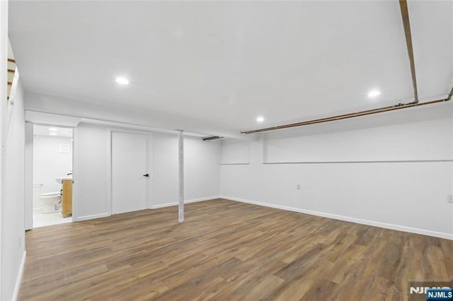 14 John Court, Clifton, NJ 07013