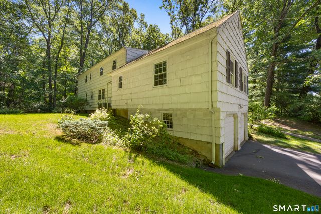 151 Braemar Drive, Cheshire, CT 06410