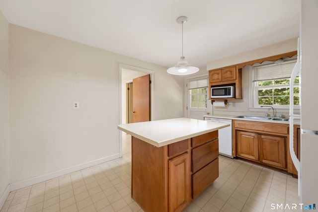 151 Braemar Drive, Cheshire, CT 06410