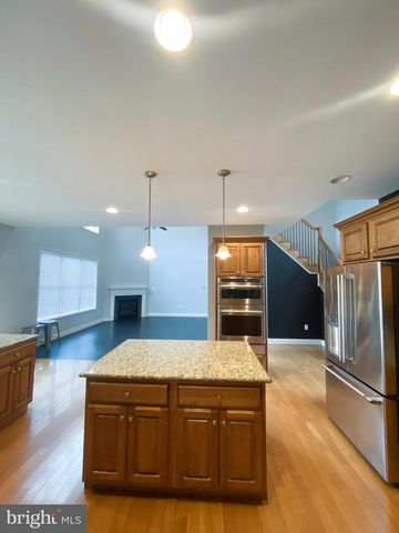 936 WETHERBURN DR, York, PA 17404