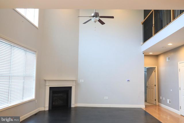 936 WETHERBURN DR, York, PA 17404