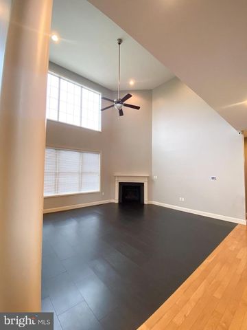 936 WETHERBURN DR, York, PA 17404