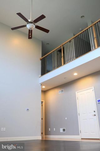 936 WETHERBURN DR, York, PA 17404