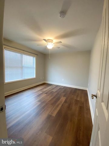 936 WETHERBURN DR, York, PA 17404
