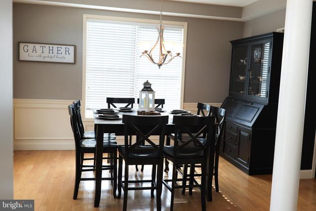 936 WETHERBURN DR, York, PA 17404