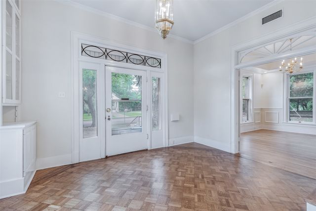 721 W Washington Street, Sherman, TX 75092