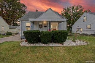 29521 Kelly Road, Roseville, MI 48066