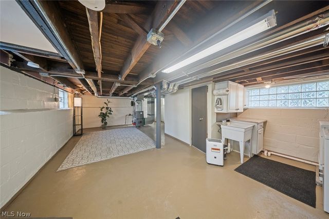 4011 Behrwald Avenue, Cleveland, OH 44109