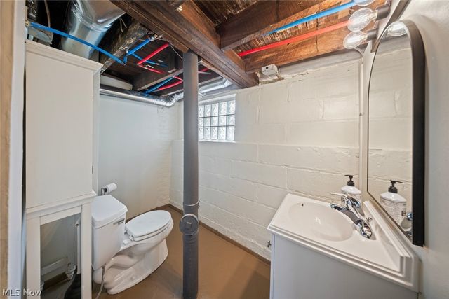 4011 Behrwald Avenue, Cleveland, OH 44109