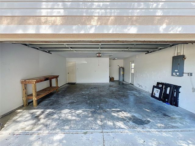 323 FOX LAKE DRIVE, Lakeland, FL 33809