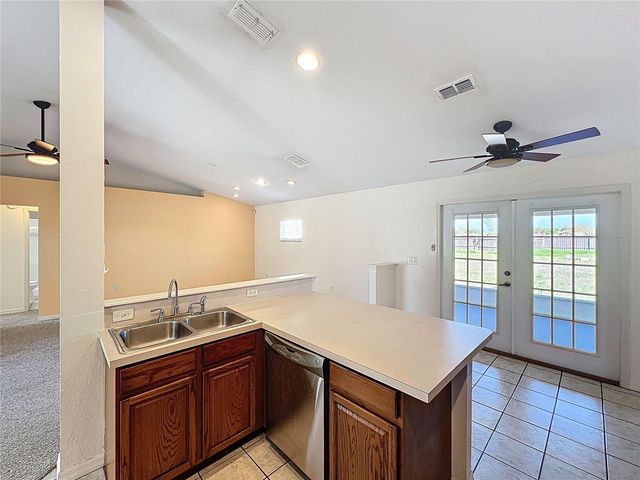 323 FOX LAKE DRIVE, Lakeland, FL 33809