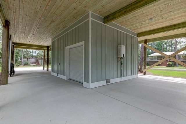 910 Lavigne Place, Dauphin Island, AL 36528