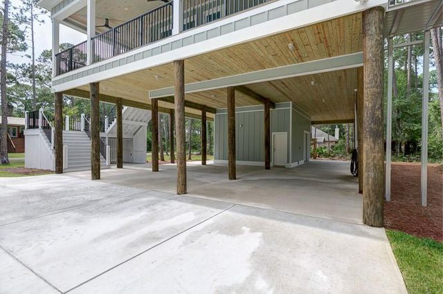 910 Lavigne Place, Dauphin Island, AL 36528