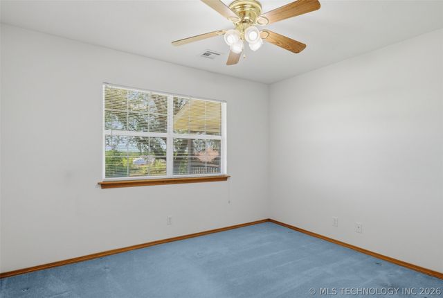 16292 S 337th East Avenue, Porter, OK 74454