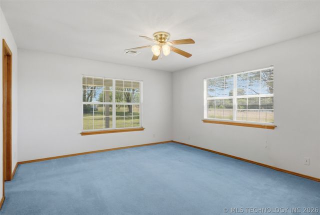 16292 S 337th East Avenue, Porter, OK 74454