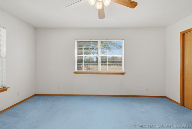 16292 S 337th East Avenue, Porter, OK 74454