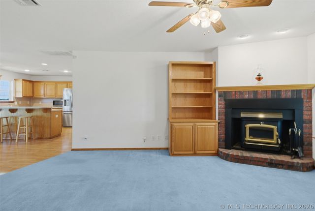 16292 S 337th East Avenue, Porter, OK 74454
